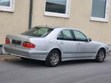 Mercedes-Benz Mercedes Benz W210 E 220 Cdi Limousine - gebrauchte Mercedes-Benz E 220 aus dem Jahr 2000
