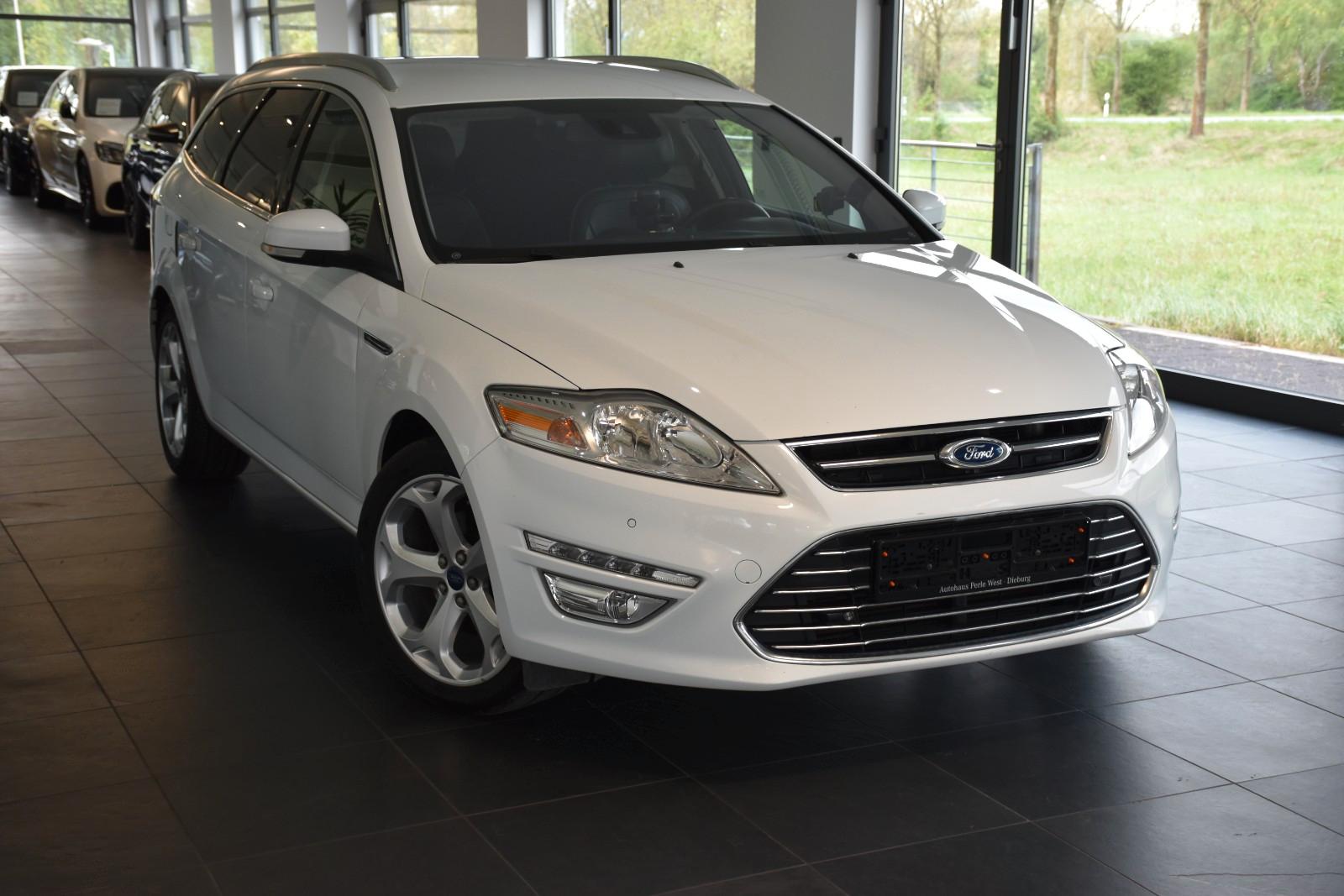 Ford Mondeo 2014 — rear view
