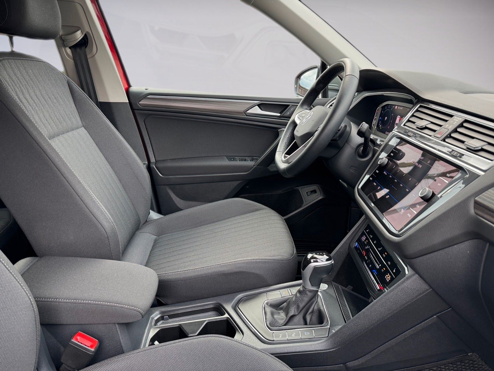 Fahrzeugabbildung Volkswagen Tiguan Allspace Life 1.5 TSI