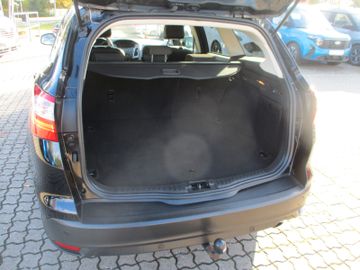 Ford Focus Turnier Titanium Leder + PDC + Winterpaket