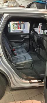 Audi Q7 3.0 TDI quattro tiptronic - - Audi Q7 mit Diesel-Antrieb: Silber