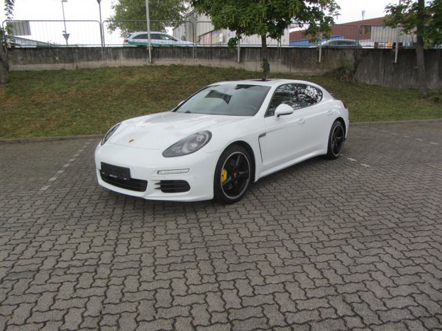 Porsche Panamera Diesel3.0 V6/PDLS+/Bose/Scheckh/Deutsch