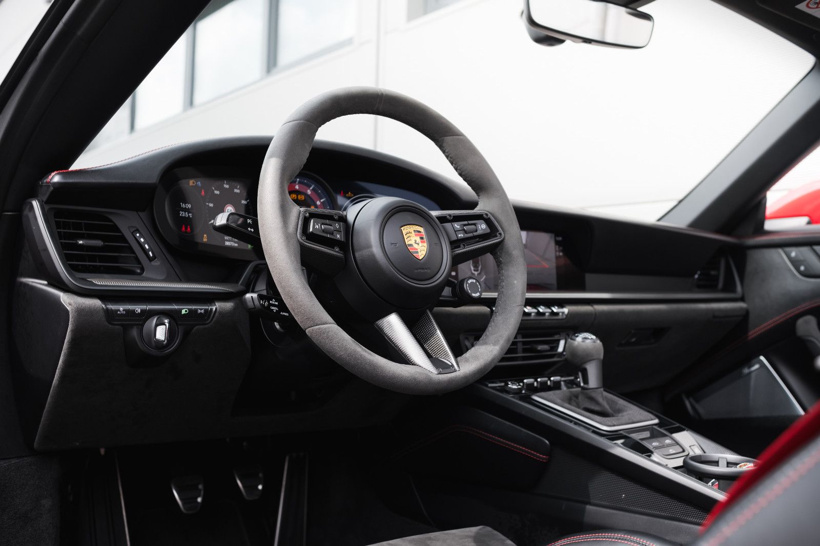 Fahrzeugabbildung Porsche 992/911 GTS Cabrio-SportDesign-18Wege-LED-360Kam