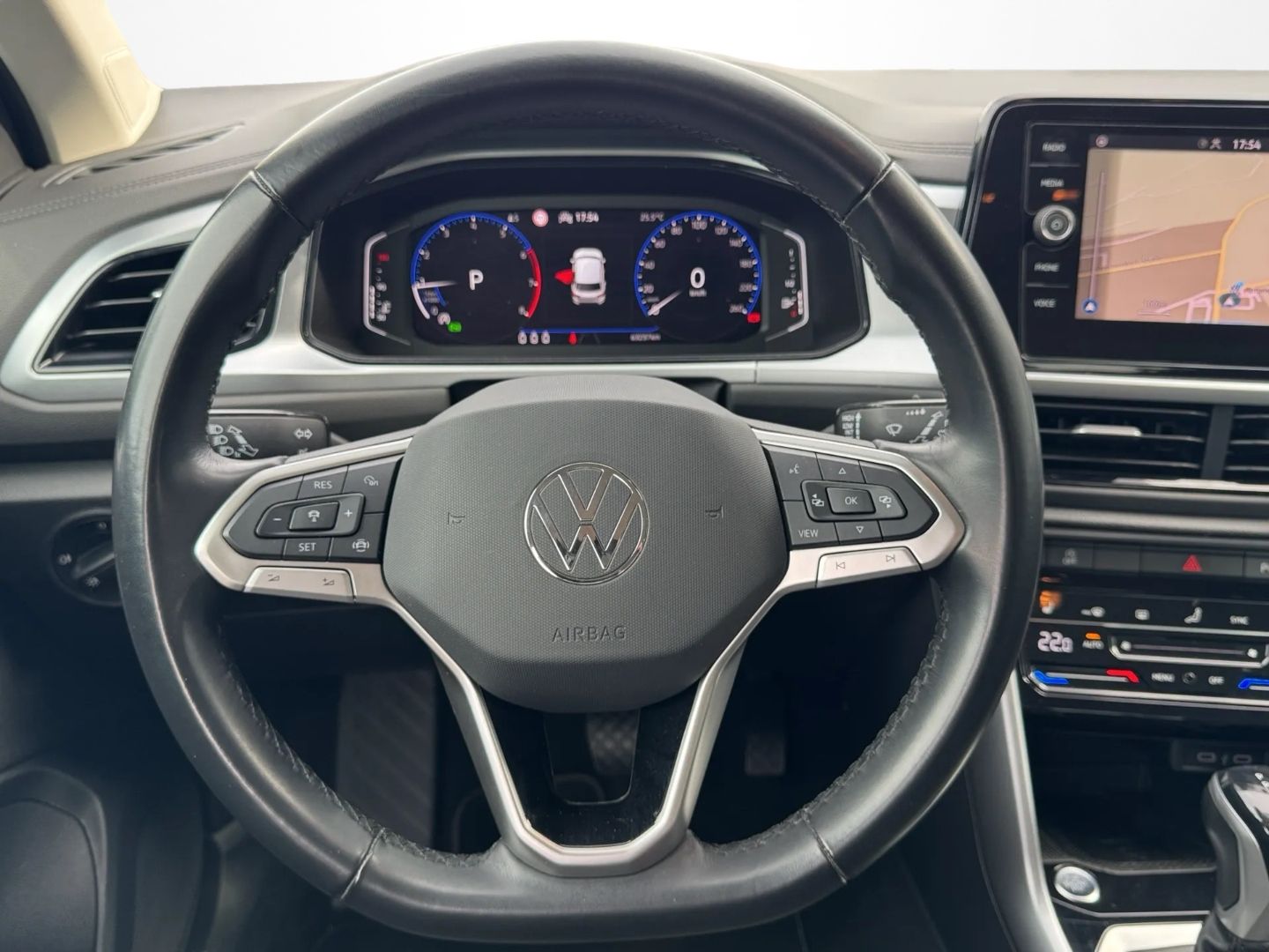 T-Roc 1.5 TSI DSG *NAVI*KEYLESS*KAMERA*