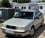 Skoda Octavia 1.6 *AUTOMATIK *TÜV NEU *KLIMA - gebrauchte Skoda Octavia aus dem Jahr 2000