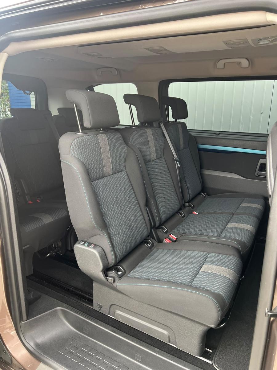 Peugeot Expert Traveller Active L2 KLIMA NAVI 8-SITZ AHK