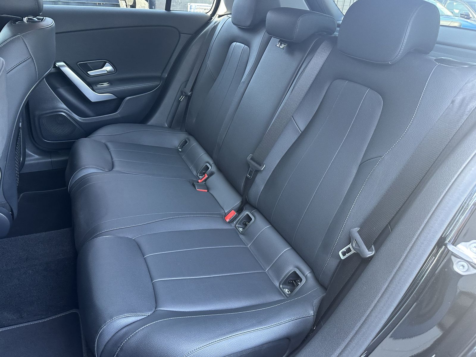Fahrzeugabbildung Mercedes-Benz A 200d Progressive Advanced NAV+LED+KAM+AHK+WIDE