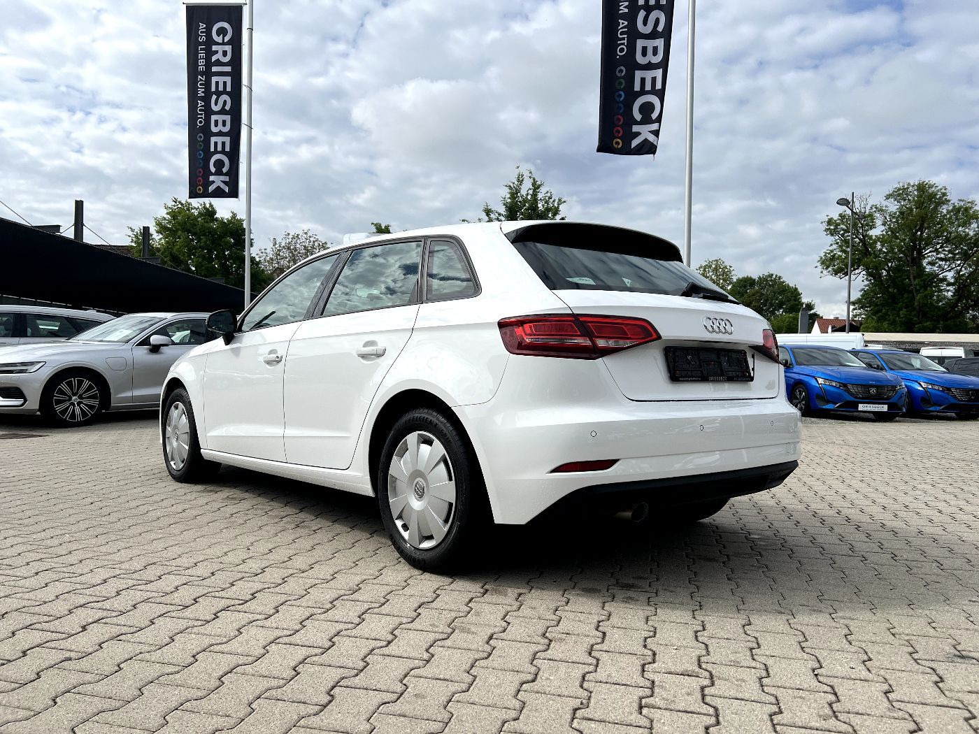 Audi A3 Sportback 30 TDI *Bi-Xenon Navi Sitzh. PDC* foto 2