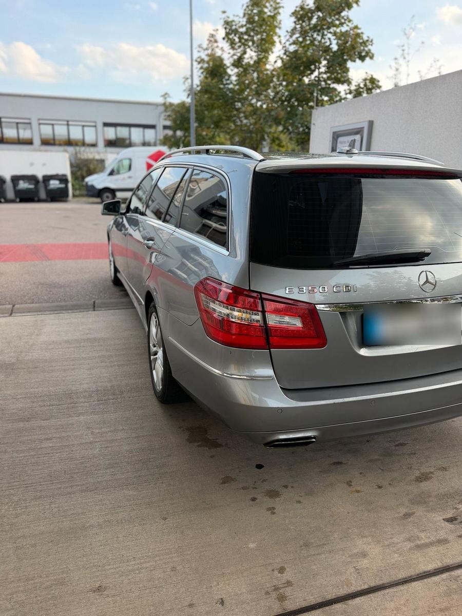 Mercedes-Benz E350 2011 — photo 5