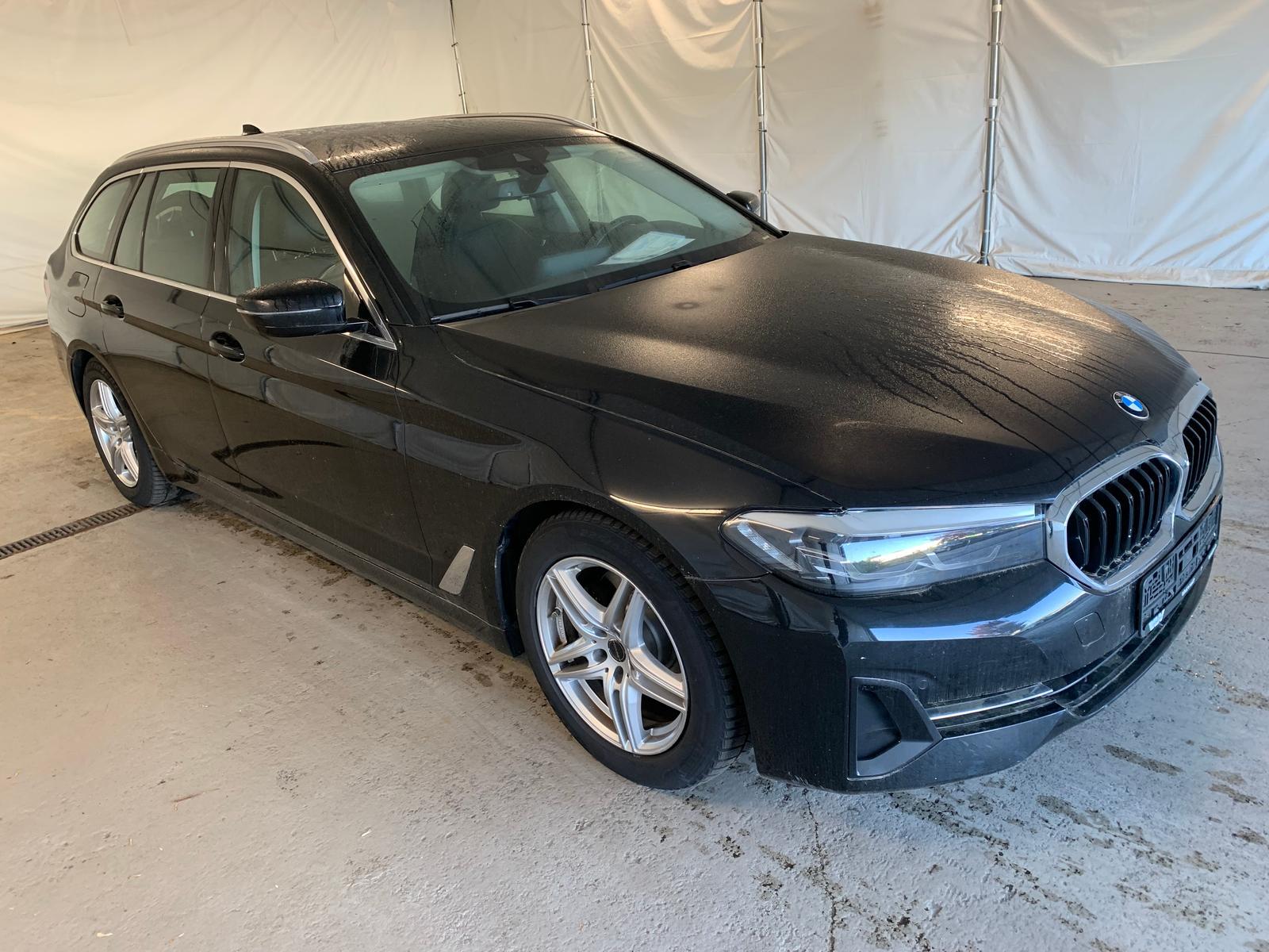 BMW 520 d Touring LED/NAVI/LEDER/DAB, миниатюра 2