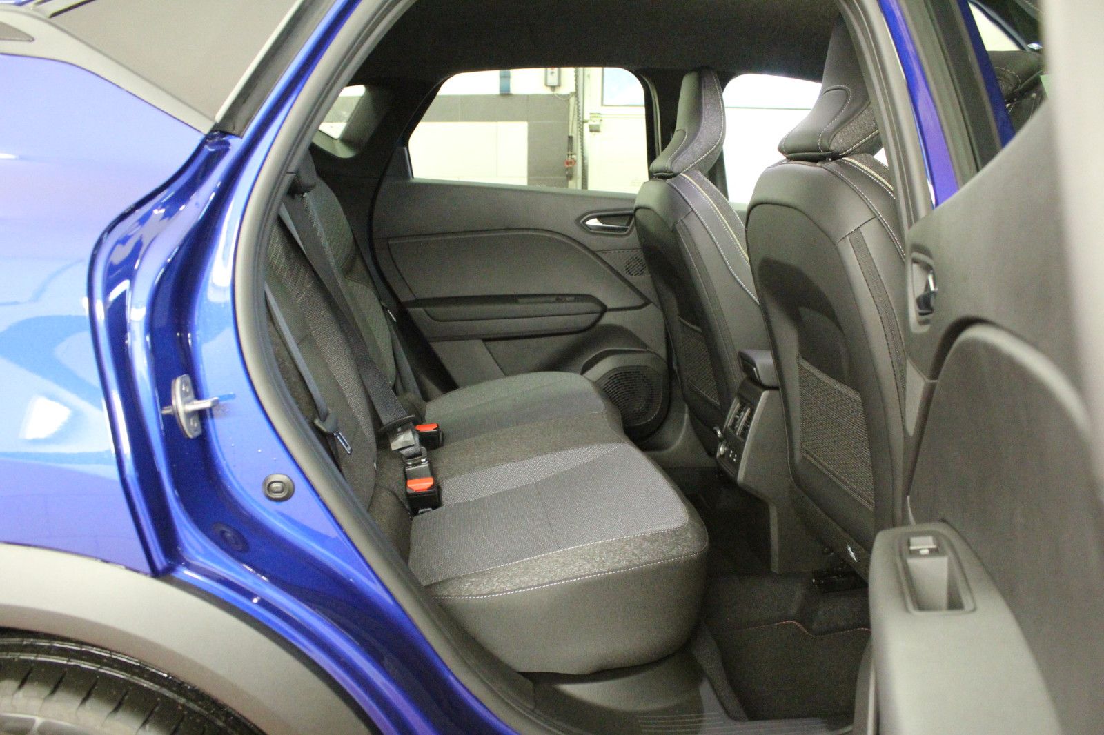 Fahrzeugabbildung Renault Captur TCe 115 KISS Sondermodell *Winter-Pak*Nav