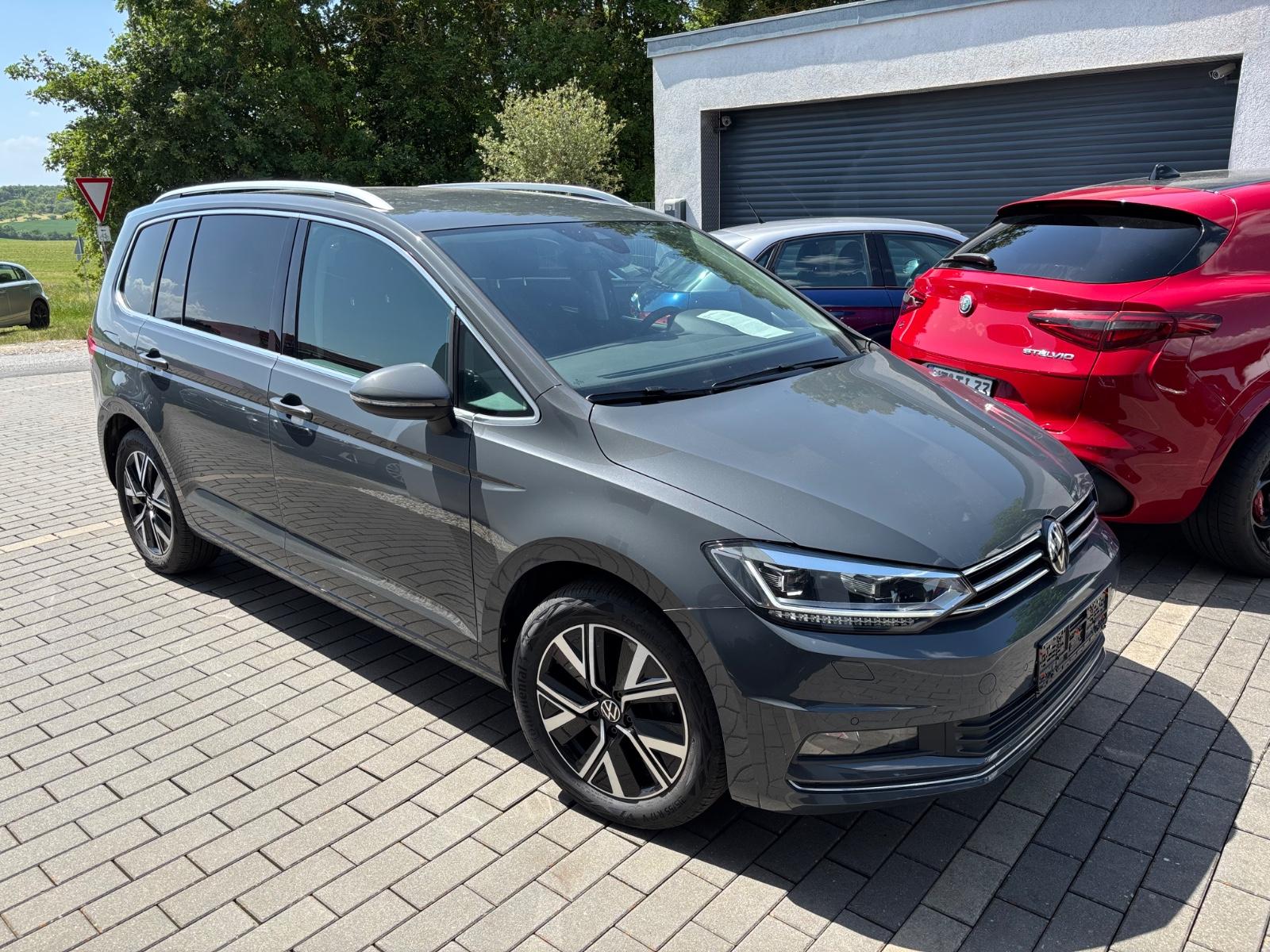 Volkswagen Touran Highline -AHK-LED-Kamera