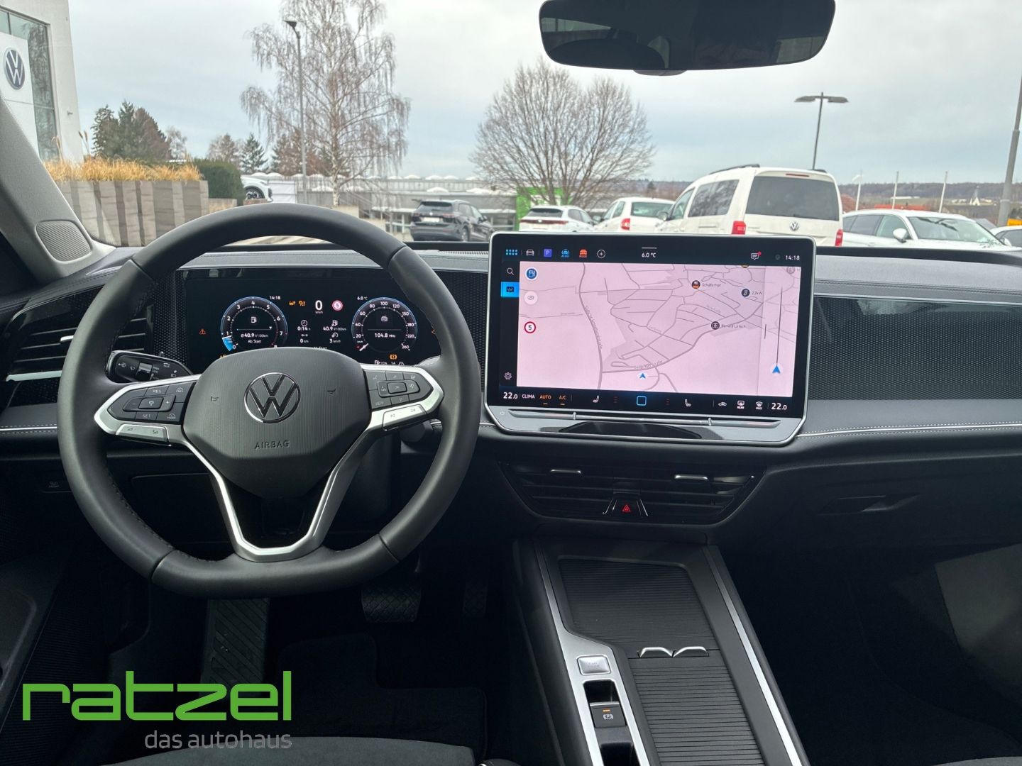 Fahrzeugabbildung Volkswagen Passat BUSINESS 1.5 eTSI +8-fach+LED+360°Kam