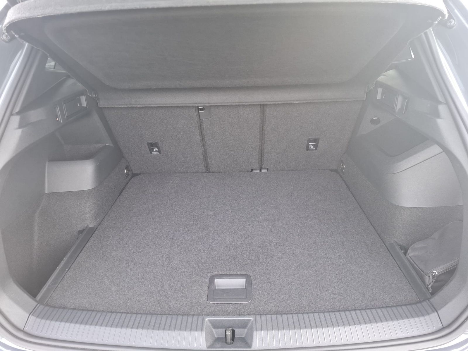 Image du véhicule Volkswagen Tiguan 2.0 TDI 4M R-Line PANO*H&amp;K*AHK*MATRIX*20".