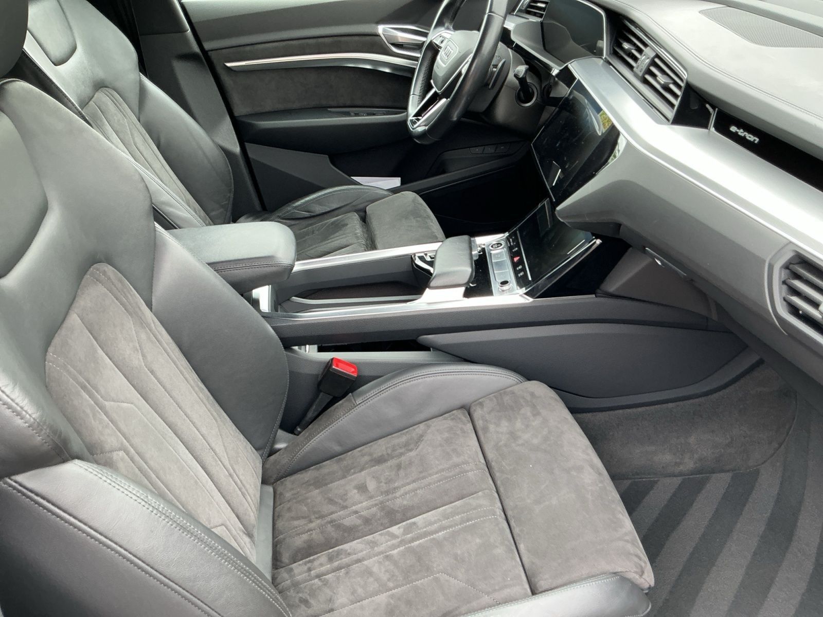 Audi e-tron - Bild 13