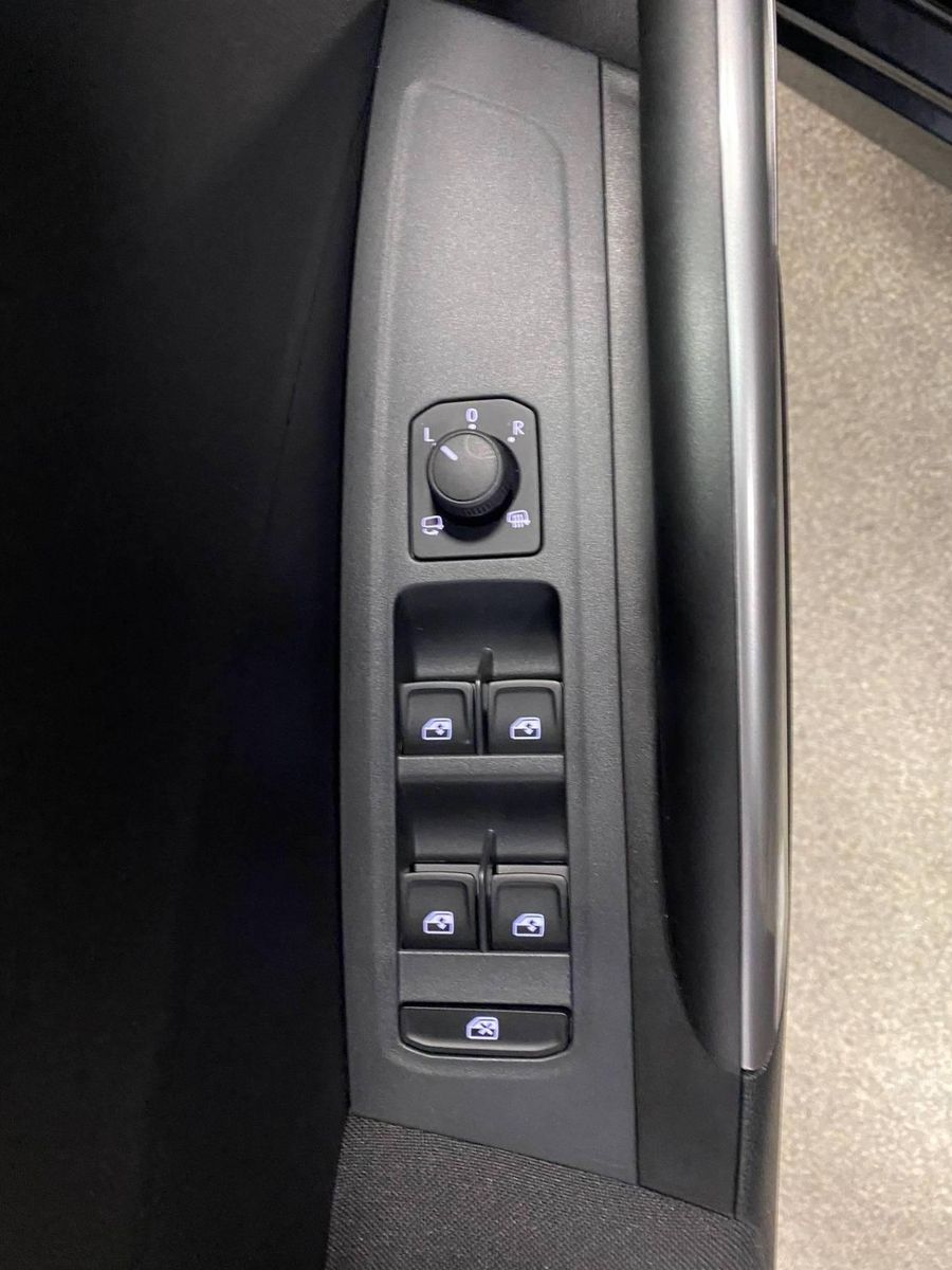 Fahrzeugabbildung SKODA Fabia 1.0 TSI DSG 130 Top Selection+ACC+TOTWINK