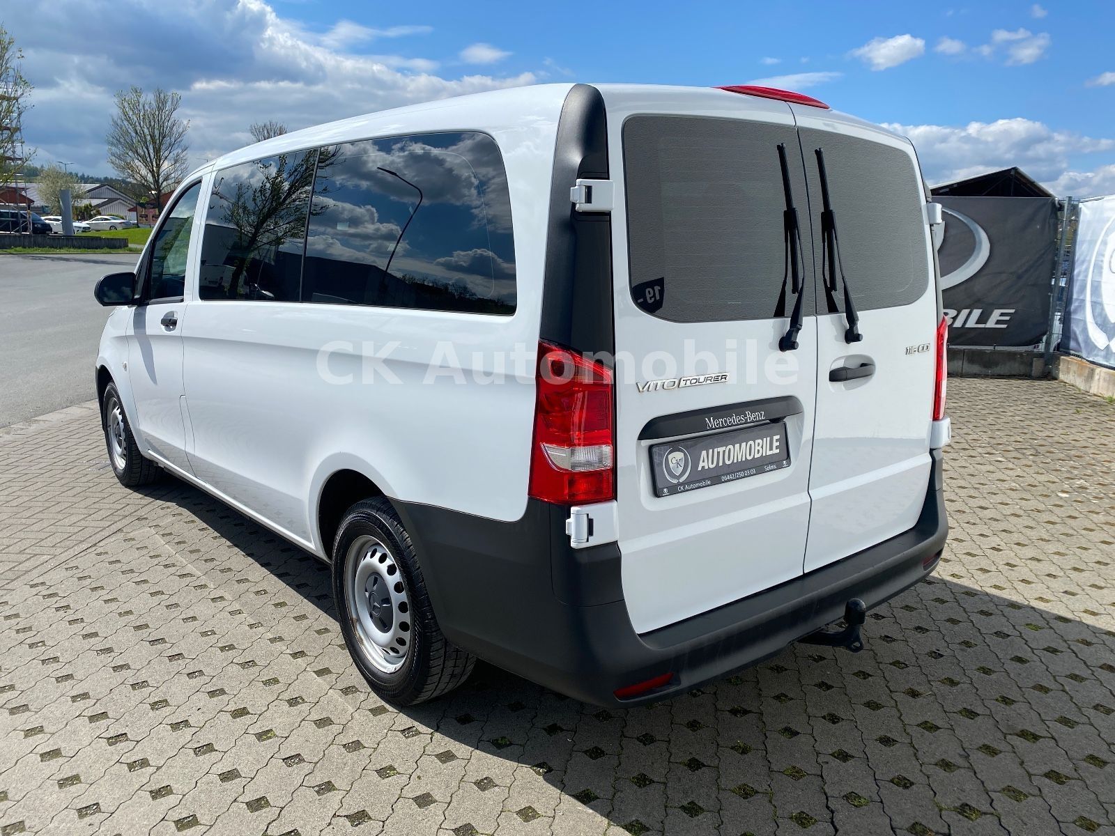 Fahrzeugabbildung Mercedes-Benz Vito Tourer 116 Pro lang Autom./8 Sitze/Navi/Kam