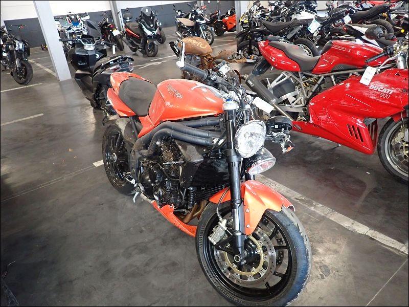 Triumph SPEED TRIPLE 1050