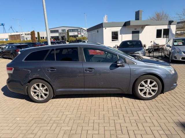 Toyota Avensis Kombi Executive EXPORT