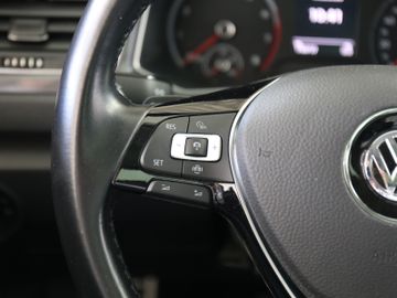 Volkswagen T-Roc 1.5TSI DSG IQ DRIVE PANORAMA KAMERA ACC