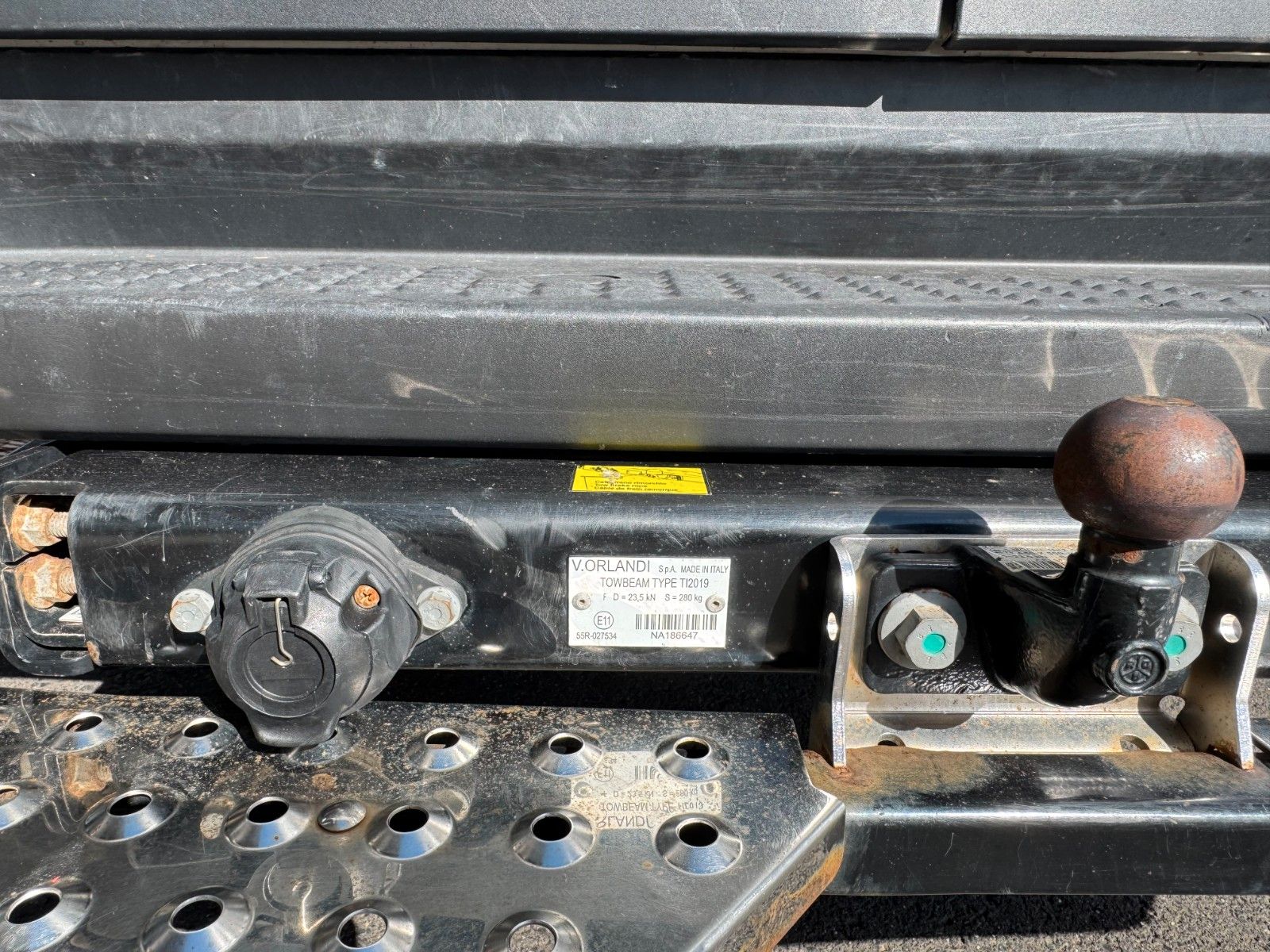 Fahrzeugabbildung Iveco Daily 35S16 *R3.520mm*Automatik*AHK*LED*