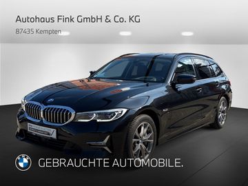 BMW 330e XDRIVE A Luxury Line