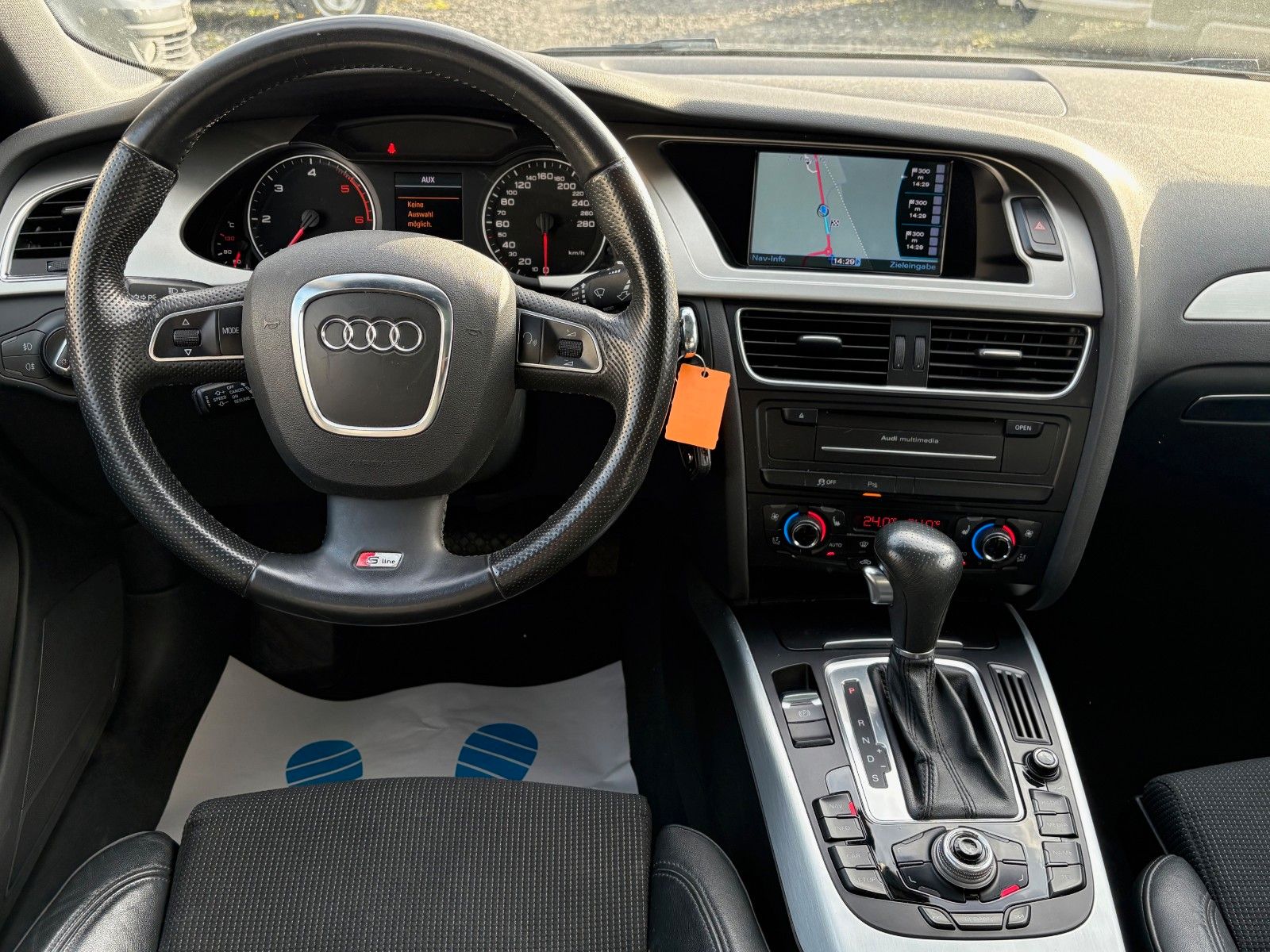 Fahrzeugabbildung Audi A4 Avant 2.0 TDI Aut. S LINE SPORTPAKET plus Nav