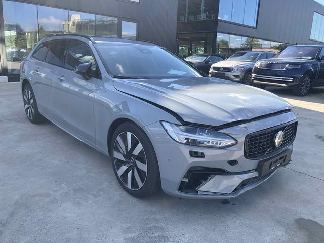 Volvo V90 Kombi Ultra Dark Recharge Plug-In Hybrid AWD