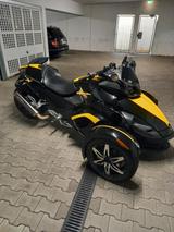 Can-Am Spyder RS - CAN-AM TRIKE SPYDER