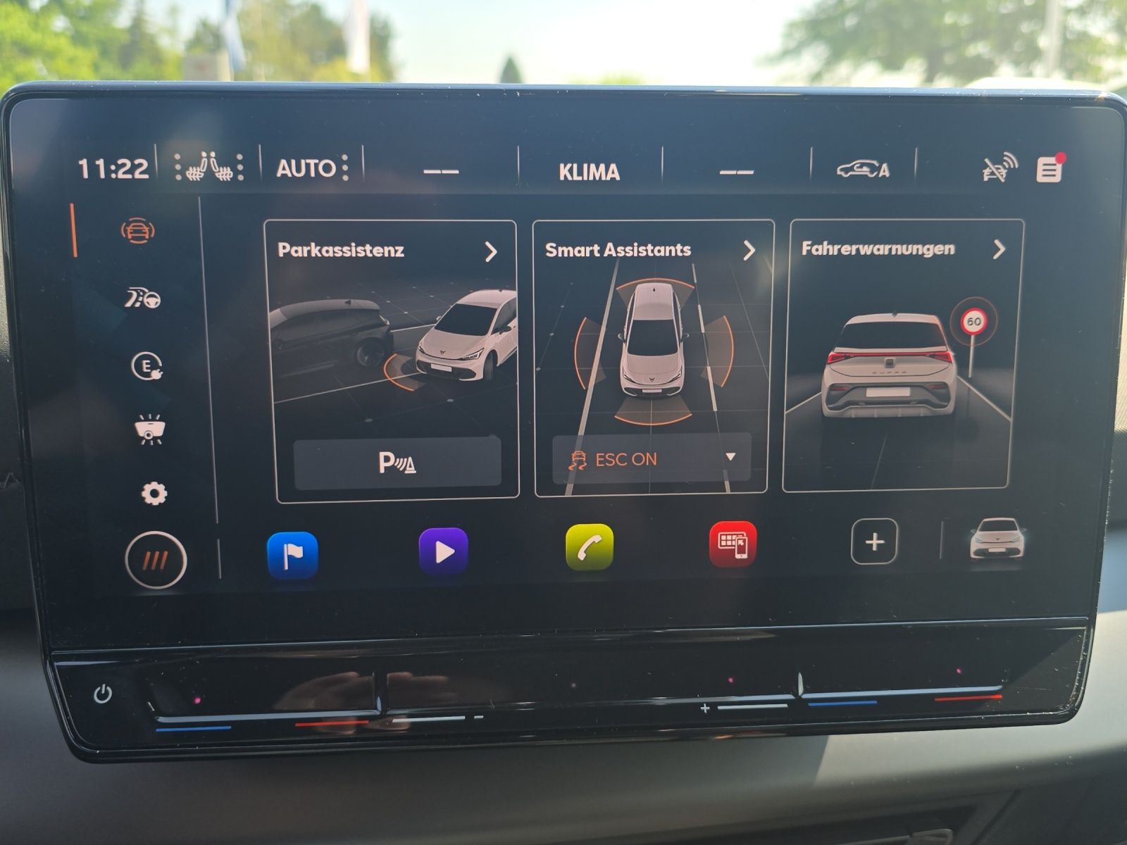 Fahrzeugabbildung CUPRA Born LED Navi ACC 4xSHZ RFK AREA VIEW
