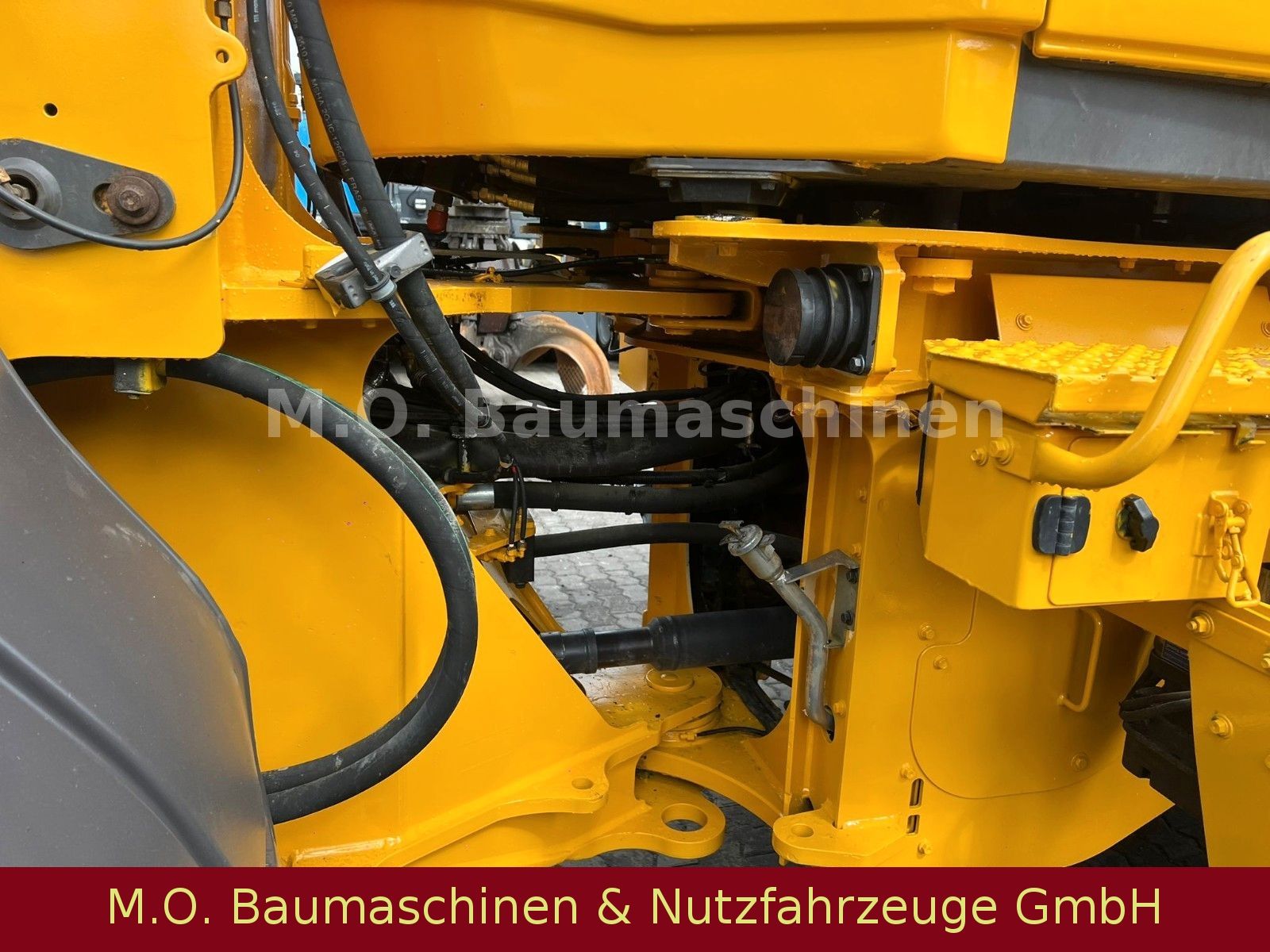 Fahrzeugabbildung Volvo L 70 H / SW / 3 Steuerkreis /AC /BSS/ZSA/ Waage/