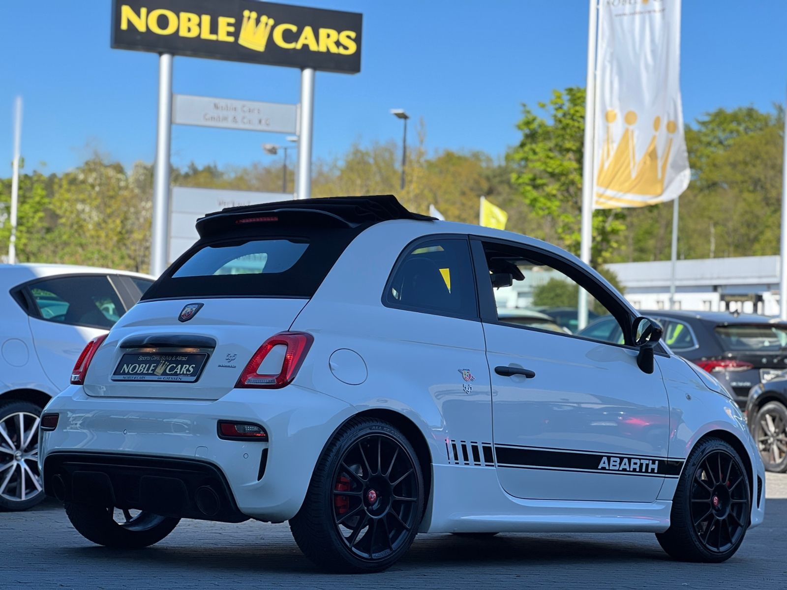 Fahrzeugabbildung Abarth 595C esseesse BEATS XENON NAVI ALU