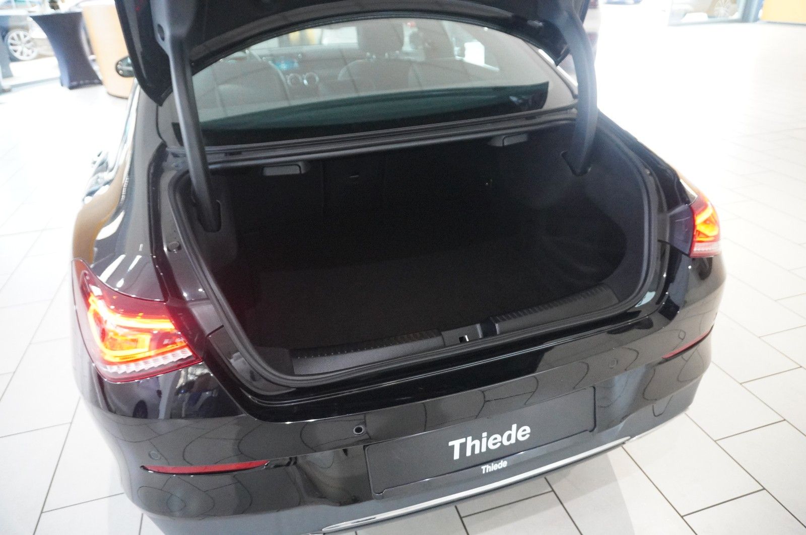 Fahrzeugabbildung Mercedes-Benz CLA 200 COUPE PROGRESSIVE NAVI/LED/KAMERA/VIRTU.