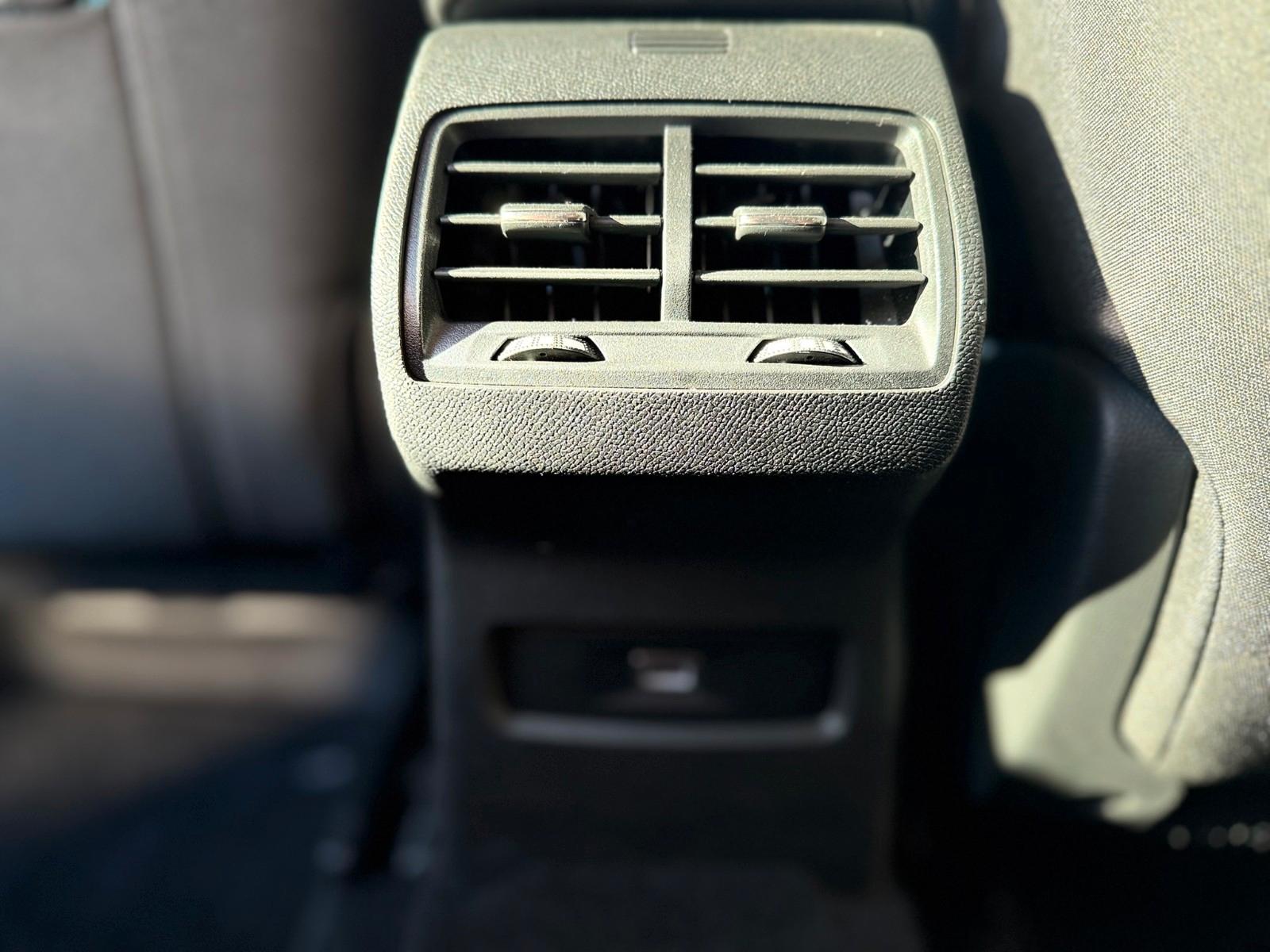 Citroën C4 PureTech 130 S&S C-Series