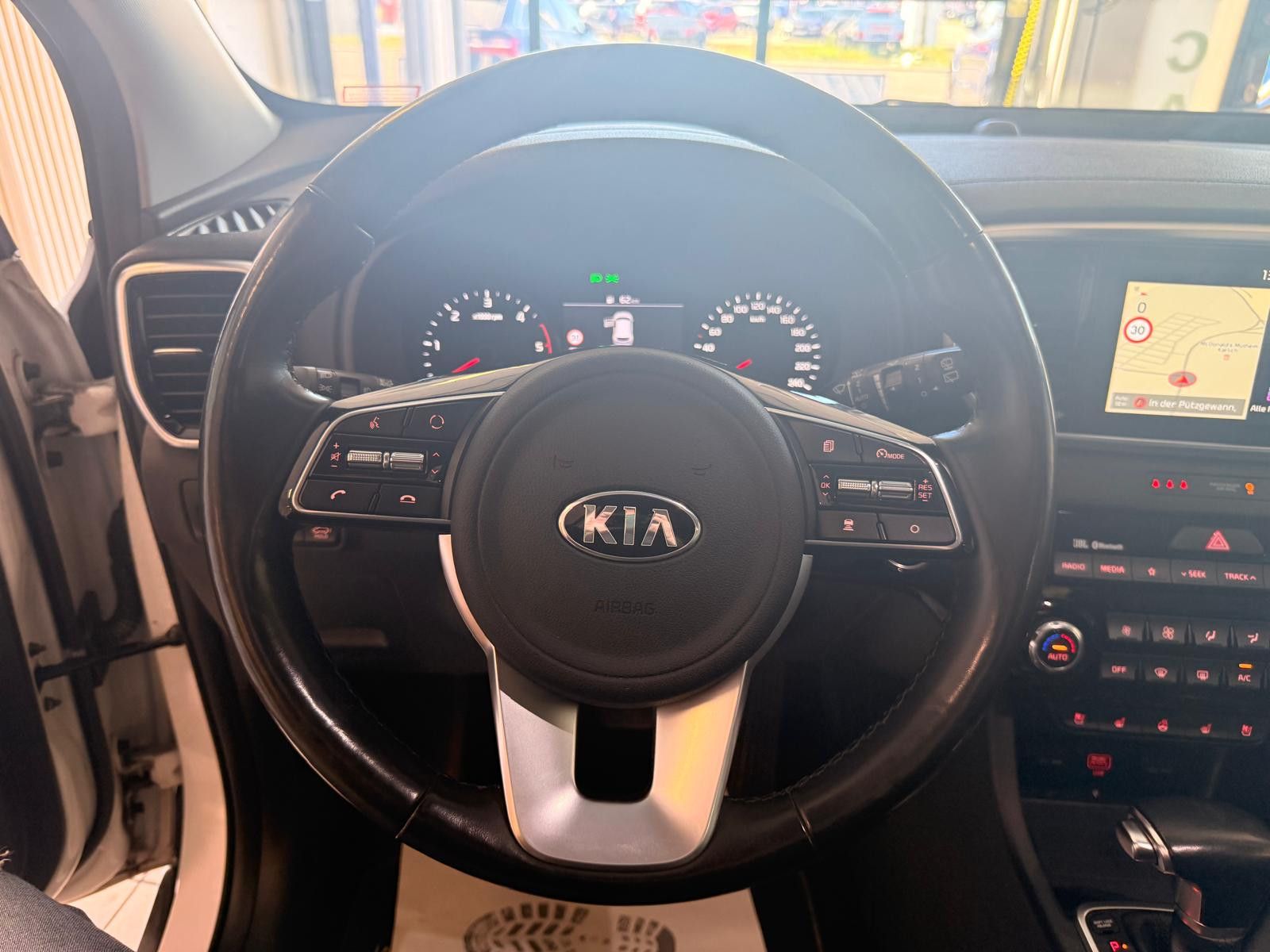 Fahrzeugabbildung Kia Sportage Platinum Edition 4WD/ AHK/SCHECKHEFT/