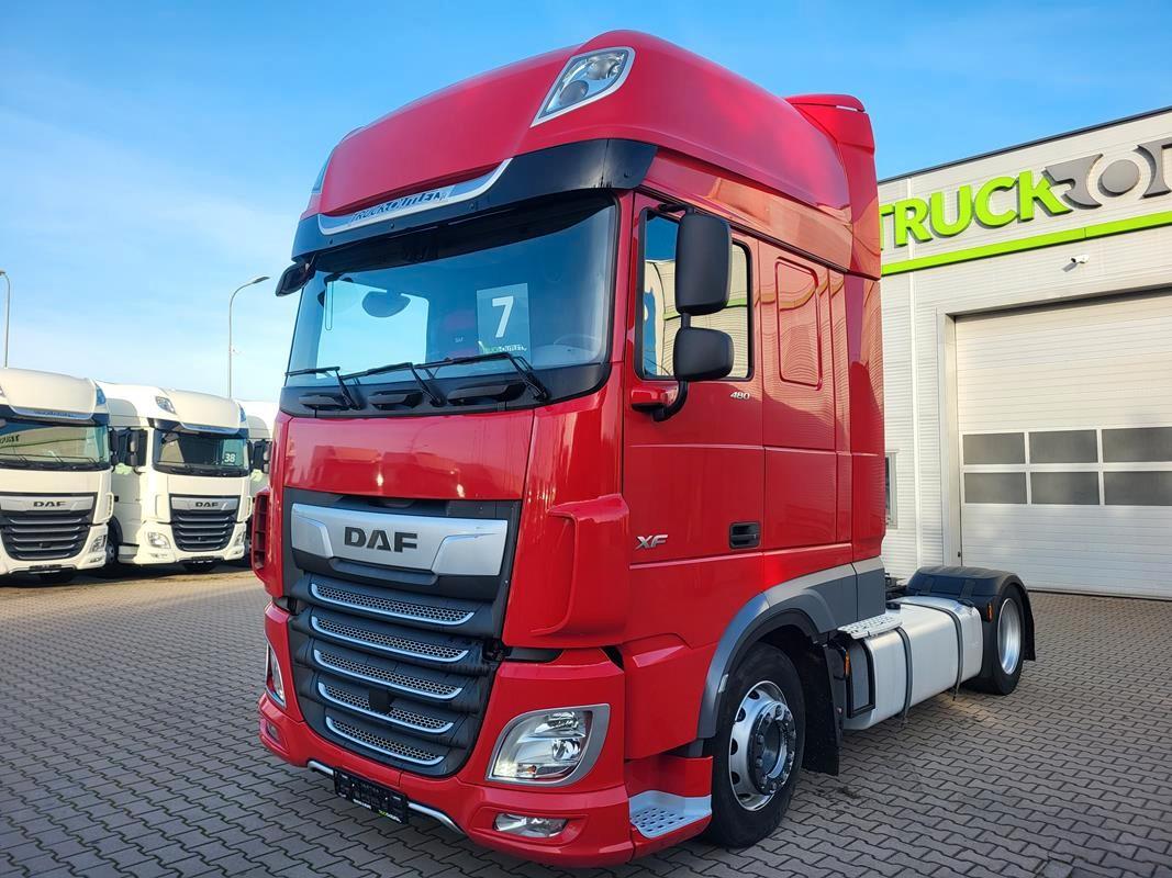 DAF XF480 Low Deck 8 Units on Delivery