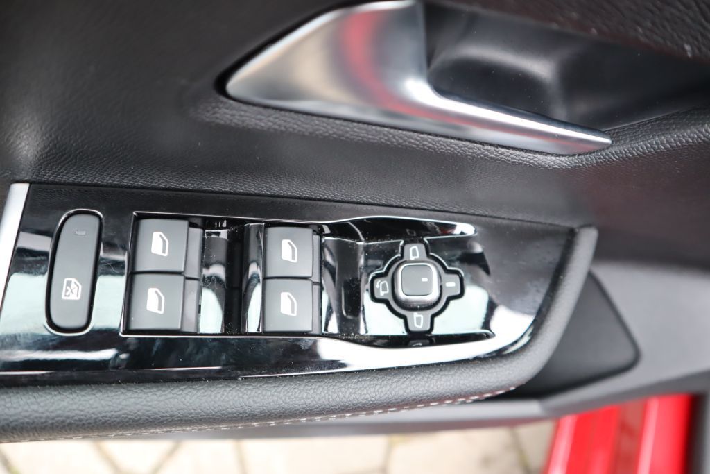 Fahrzeugabbildung Opel Astra ST GS 1.2 Turbo Aut.+Navi+Keyless+LED