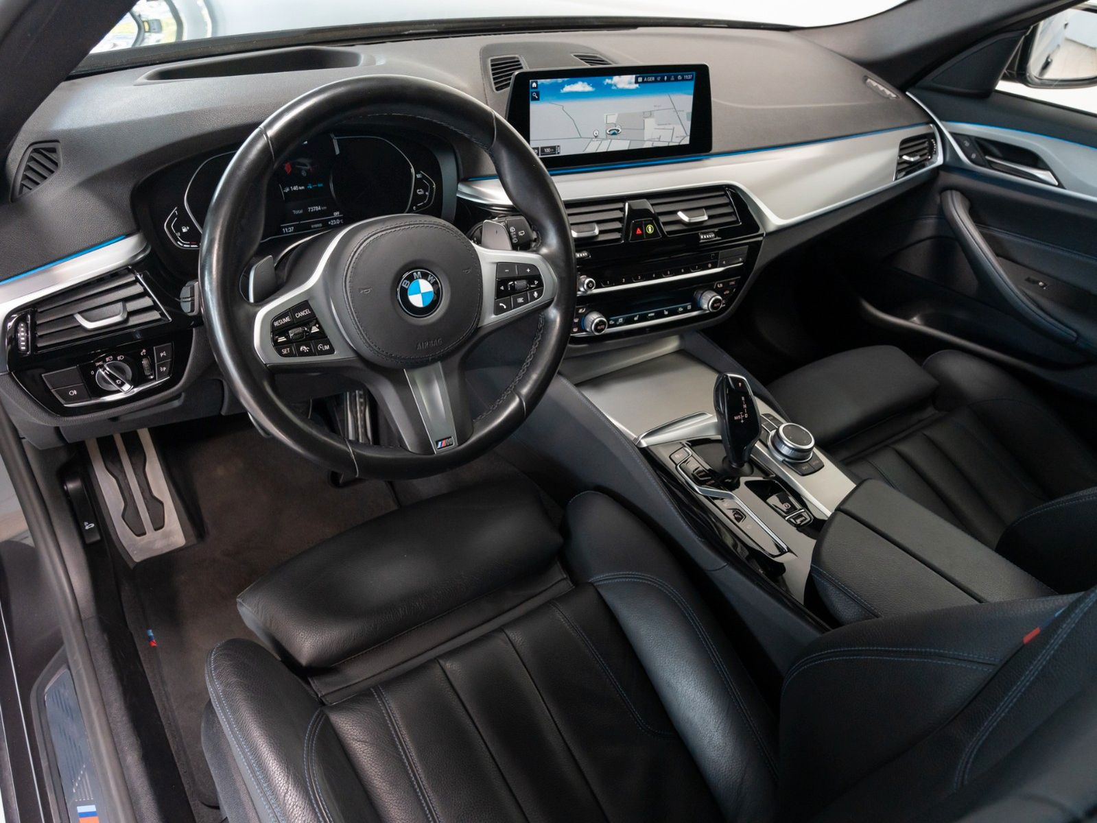 Fahrzeugabbildung BMW 530e M Sport 360° Panorama Laser DAB HiFi HUD