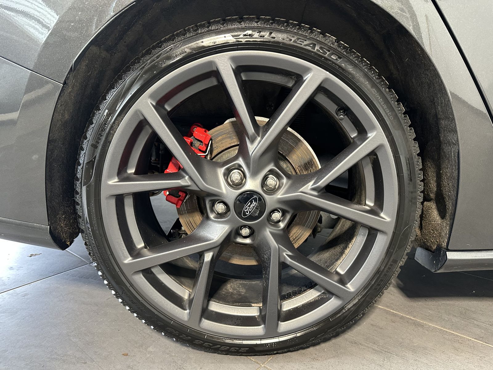 Fahrzeugabbildung Ford Focus Turnier 2.3 EB ST X NAV+LED+AHK+PANO+HUD