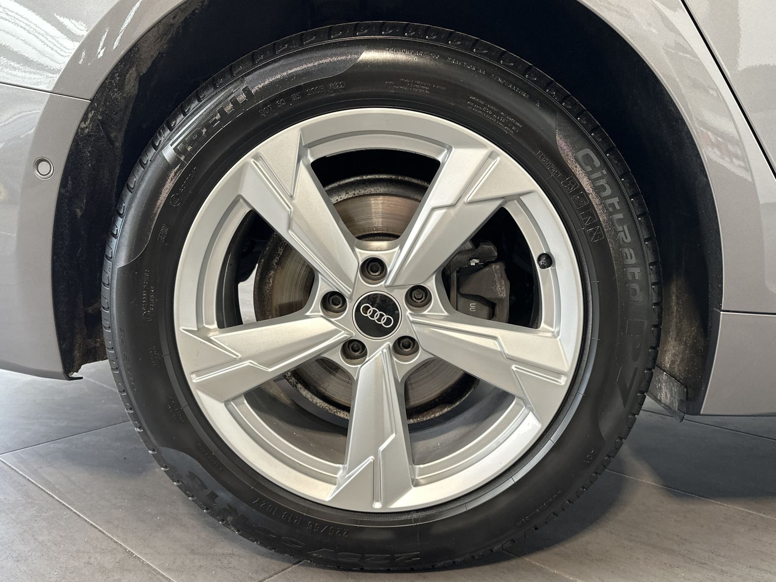 Fahrzeugabbildung Audi A6 Avant 40 TDI Sport NAV+LED+AHK+B&O+HUD+KAM+VC