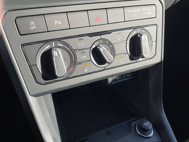 T-Cross 1.0 TSI LED Apple CarPlay Android Auto D