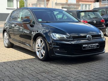 Volkswagen Golf - 2