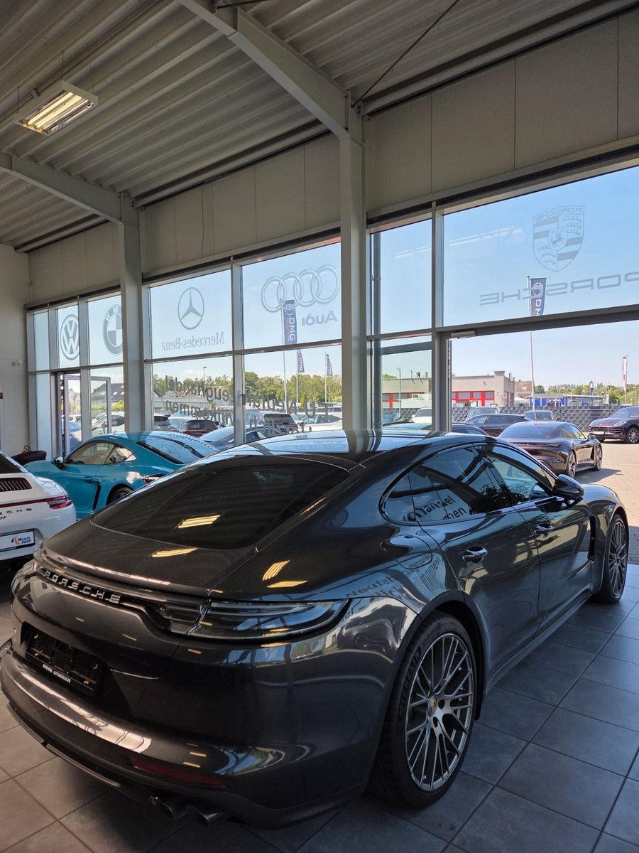 Fahrzeugabbildung Porsche Panamera 4 E-Hybrid Platinum Edition/VOLL