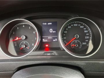 Volkswagen Golf Comfortline 1.4 TSI °ACC°Navi°PDC°SHZ°AAC°