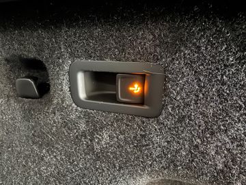 Fahrzeugverkauf 31 Skoda Kodiaq 1.5 TSI Sportline 7-Sitze Matrix AHK