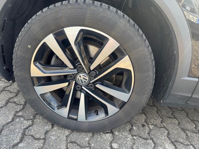 T-Roc IQ.DRIVE 2.0 TDI DSG LED Navi ACC Climatro