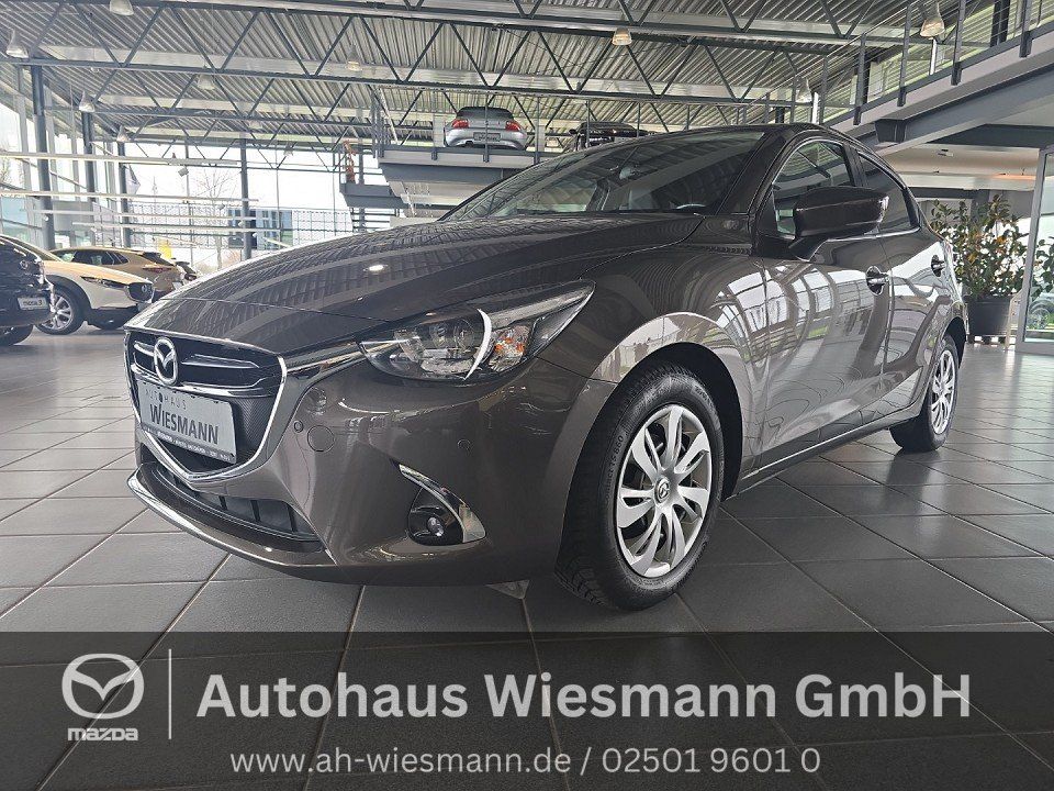 MAZDA 2
