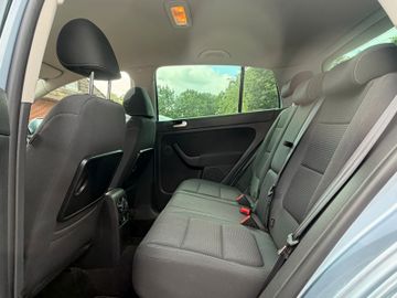 Volkswagen Golf - 11