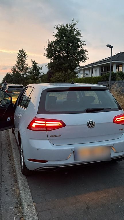 Image of Volkswagen Golf
