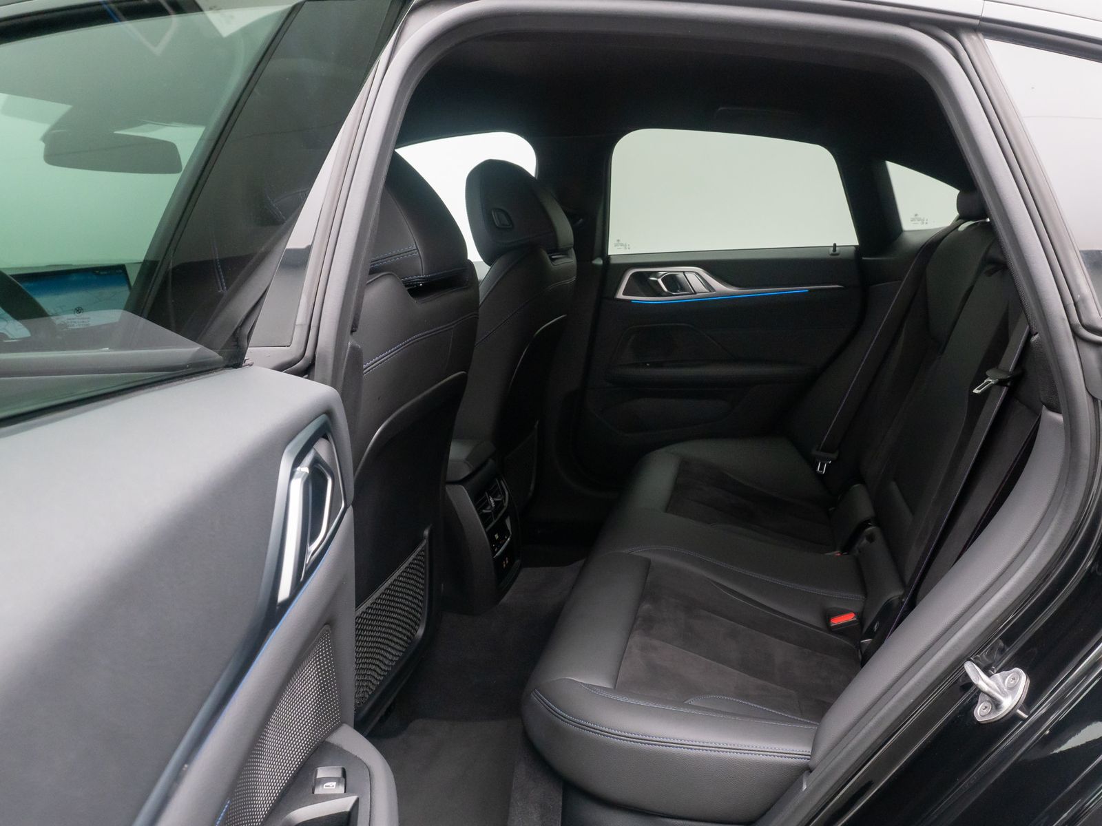 Fahrzeugabbildung BMW 420 Gran Coup&eacute; xD M Sport HUD HiFi Kamera 19Zoll